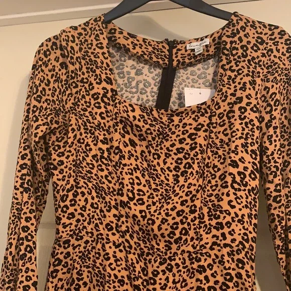 Leopard Print Dress - Picture 2 of 3